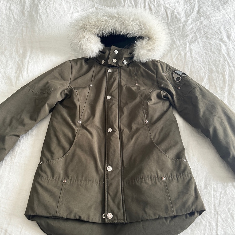 Moose Knuckles Kids unisex Khaki Jacket with White Fur Trim